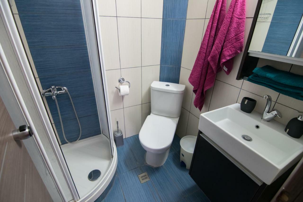 Avra Comfort Rooms - Family Nea Poteidaia Buitenkant foto